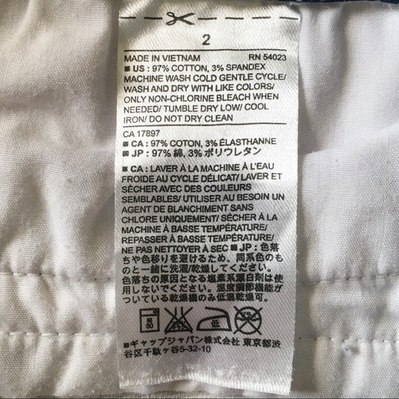 Banana Republic Palm Leaf Hampton Fit Shorts - Picture 6 of 6